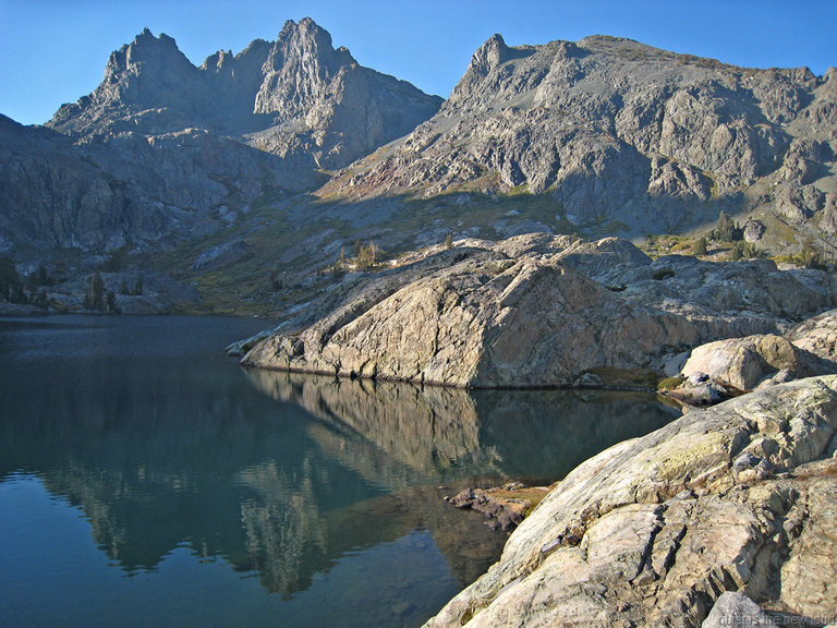 Volcanic Ridge, Volcanic Pass, Minaret Lake