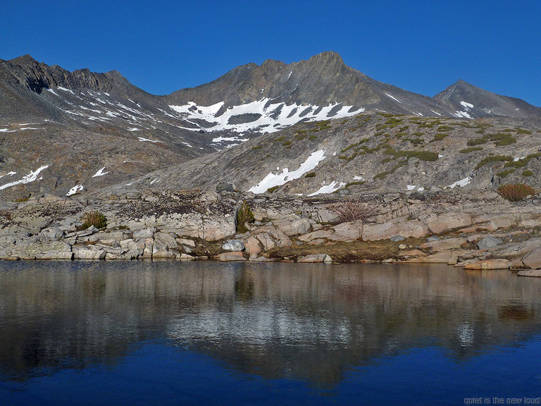 Simmons Peak, unnamed lake