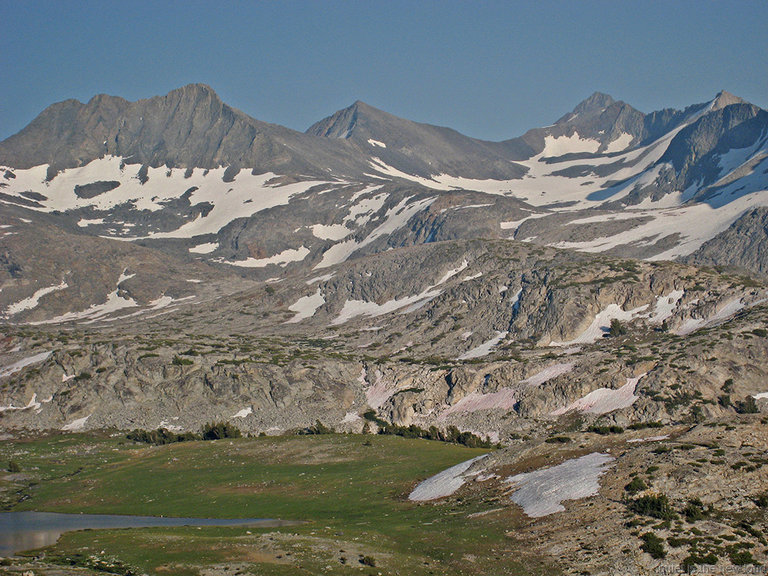 Simmons Peak, Gallison Lake